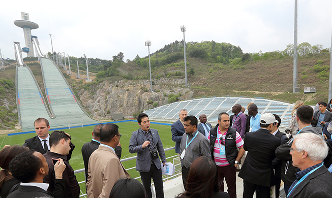 Sport journalists visit PyeongChang Olympic venues