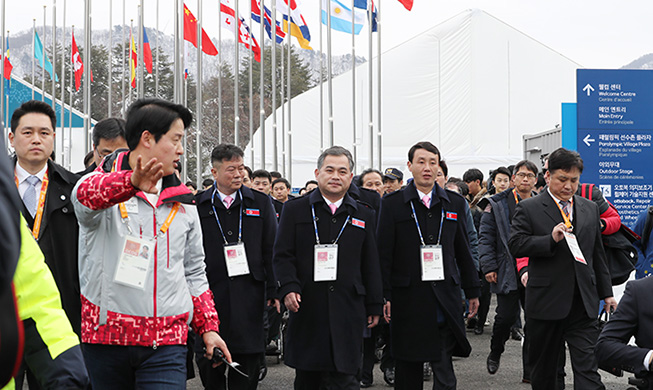 North Korea arrives for Paralympics