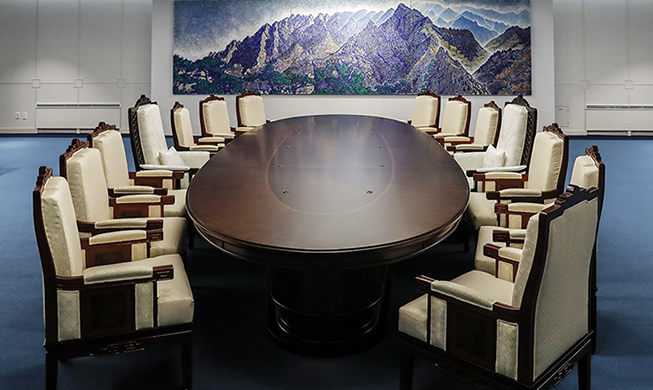 Summit room layout unveiled, 2 days to go