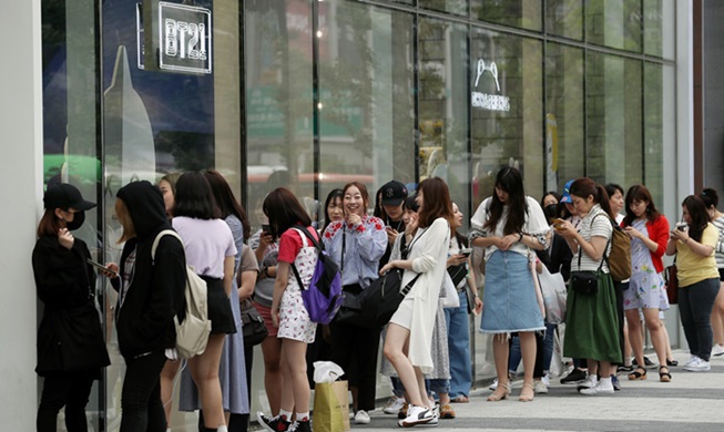 Japanese tourists return to Korea